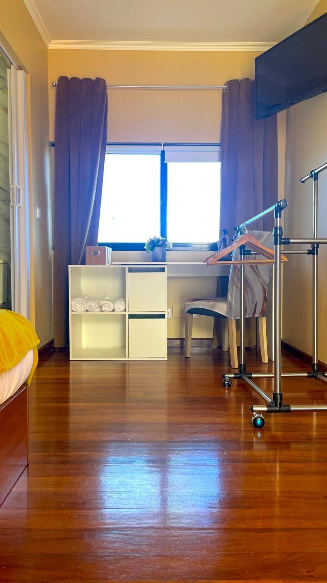 Surf & Guest Lorena'S House ฮิเบย์รา กรันเจ ห้อง รูปภาพ